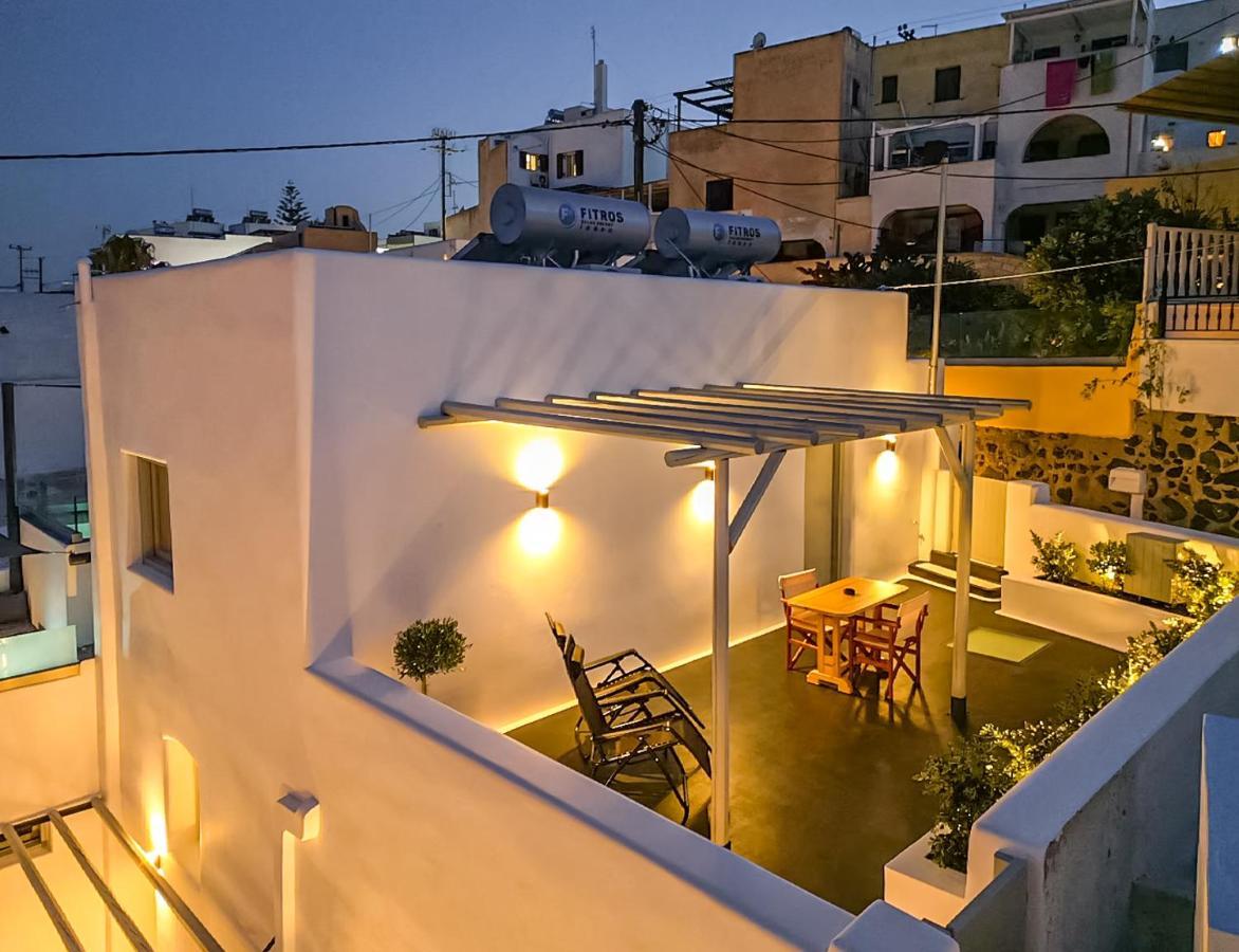 Tiara Suites Santorini Фира Екстериор снимка