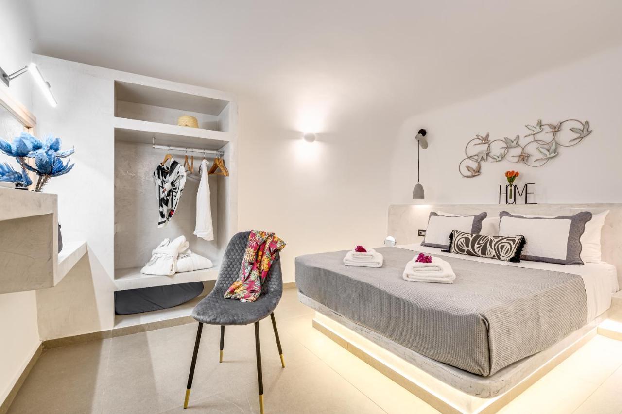 Tiara Suites Santorini Фира Екстериор снимка