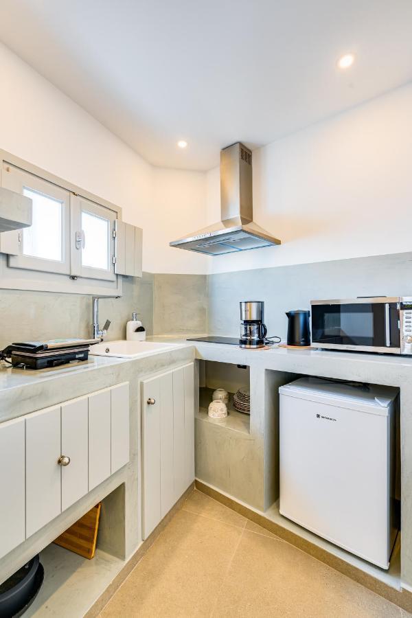 Tiara Suites Santorini Фира Екстериор снимка